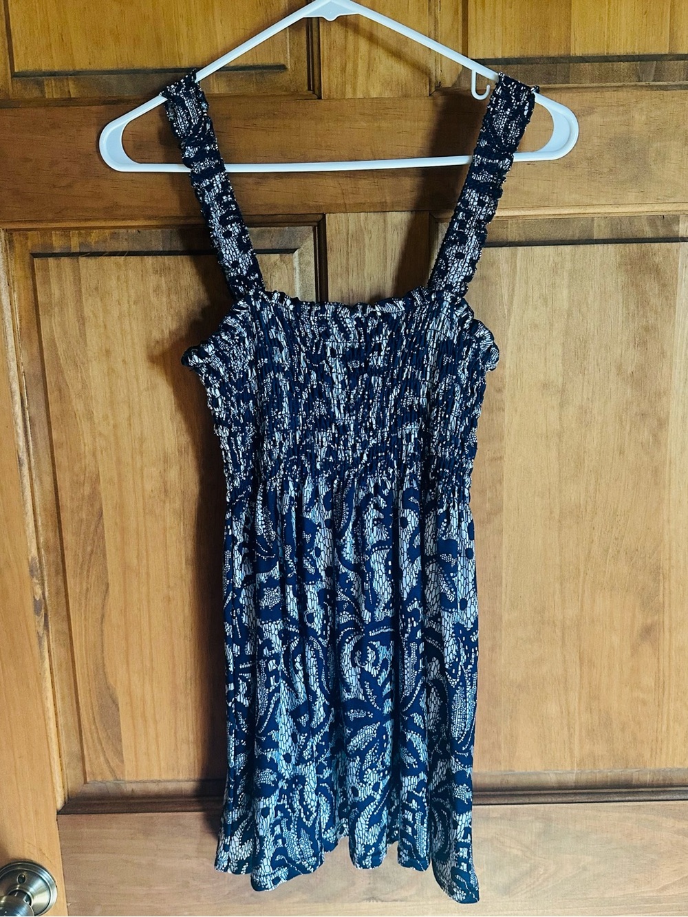 Seven islands babydoll Women's Navy Paisley Smocked Tank top size large